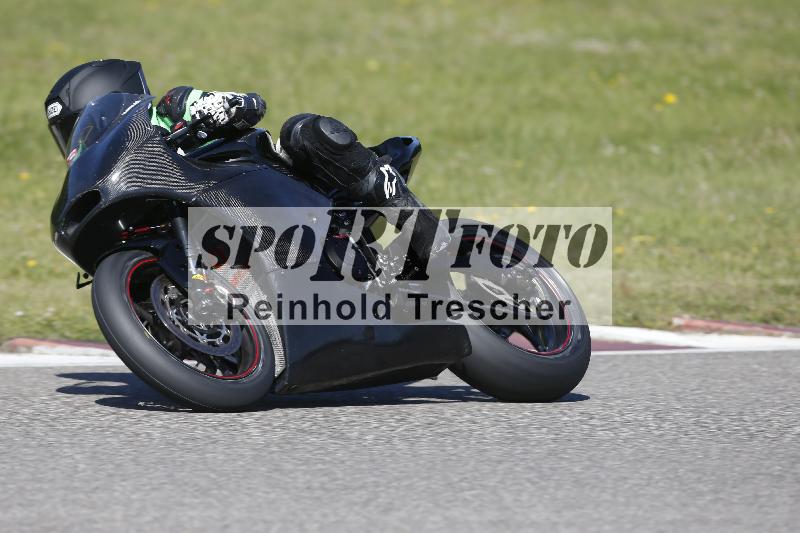 /15 22.05.2026  Plüss Moto Sport  Discover the Bike ADR /Gruppe rot - Race 3/unklar